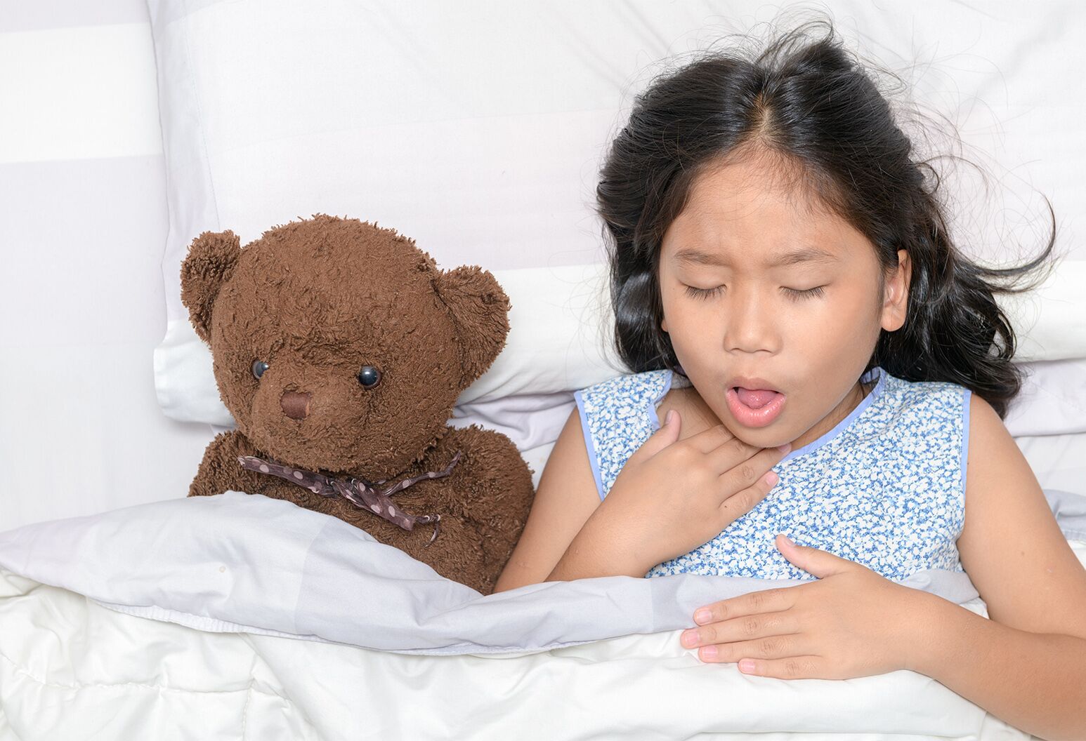 WHAT SHOULD I BUY FOR MY CHILD’S SORE THROAT AND COUGH?